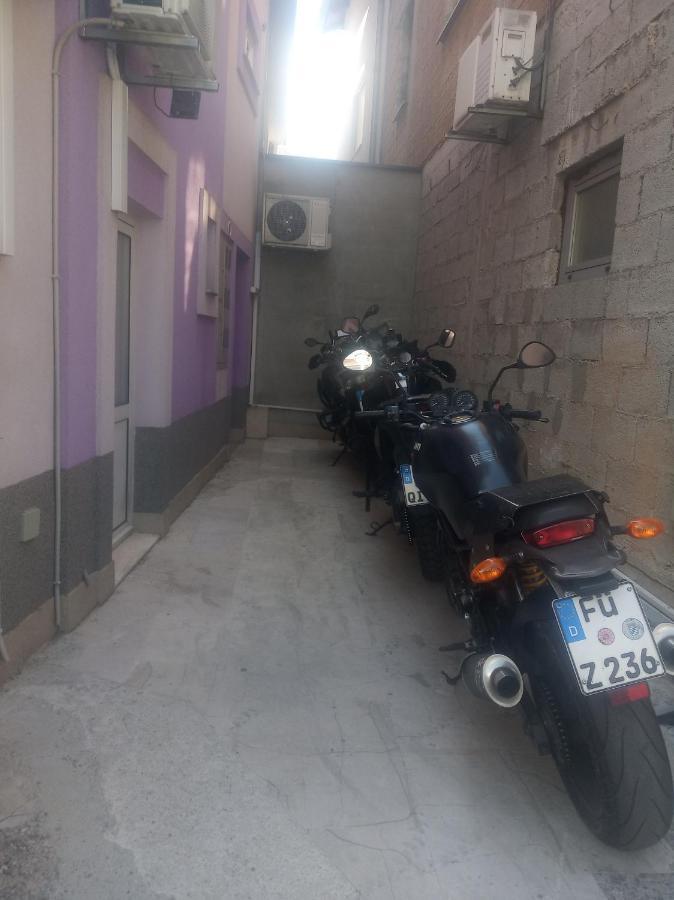 Central Located Guest House Mostar Rum bild